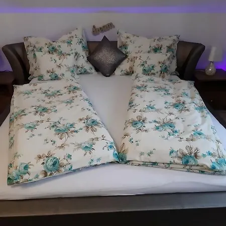 Ferienhaus Vadvirag Vendeghaz *