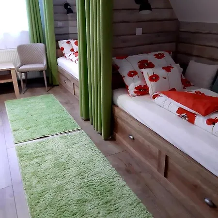 Vadvirag Vendeghaz Ferienhaus *